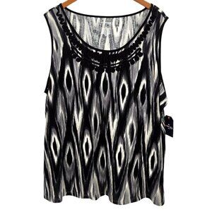 St. John's Bay Black and White Tank Top